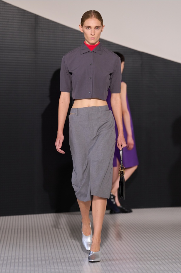 البساطة تتجلّى في مجموعة "سيمون بيلوتي" الأولى لعلامة "جيل ساندر"