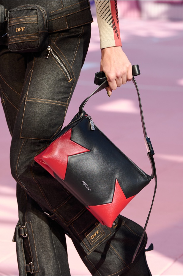 مجموعة اوف وايت لموسم ربيع 2026 بعنوان Pop Romance