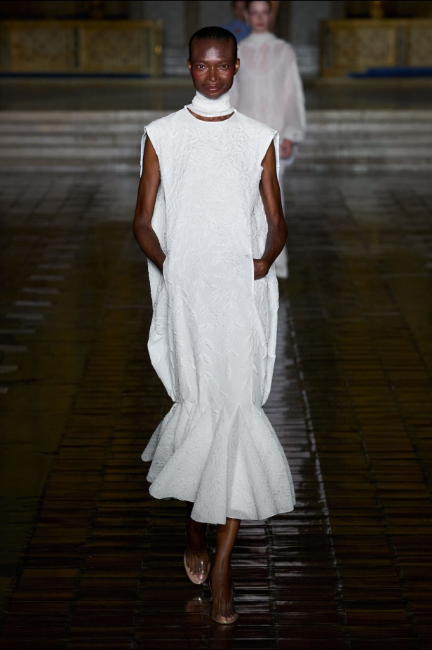 عرض أزياء مجموعة Prabal Gurung لربيع وصيف 2026