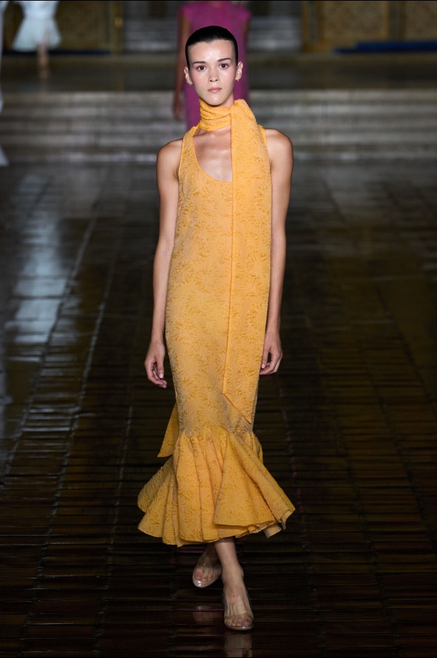 عرض أزياء مجموعة Prabal Gurung لربيع وصيف 2026