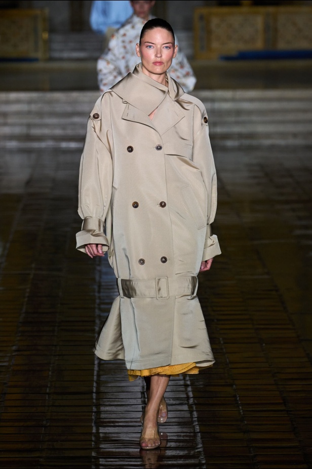 عرض أزياء مجموعة Prabal Gurung لربيع وصيف 2026