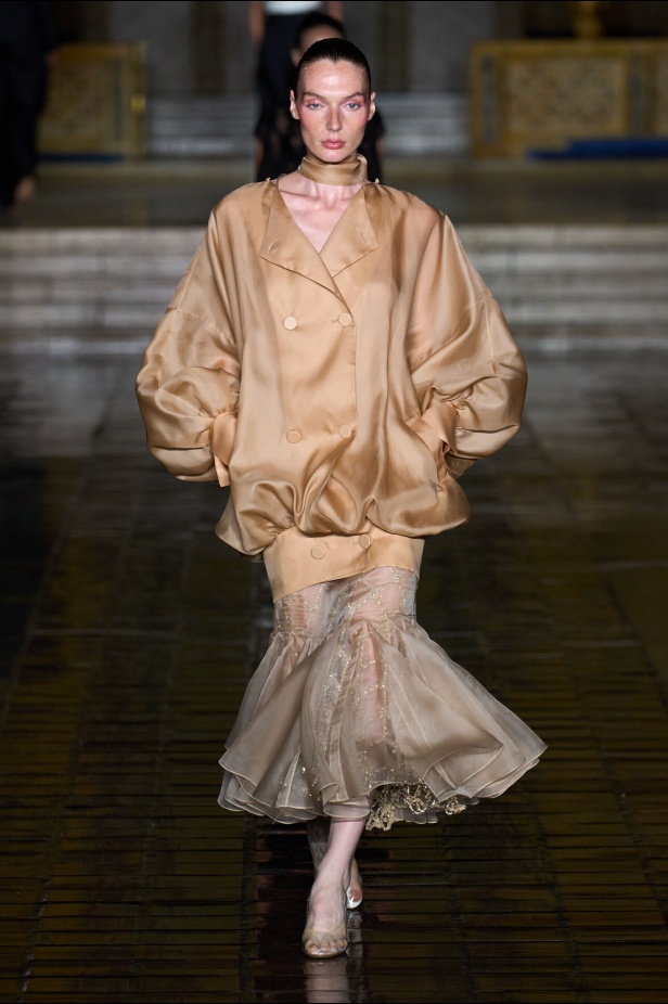 عرض أزياء مجموعة Prabal Gurung لربيع وصيف 2026