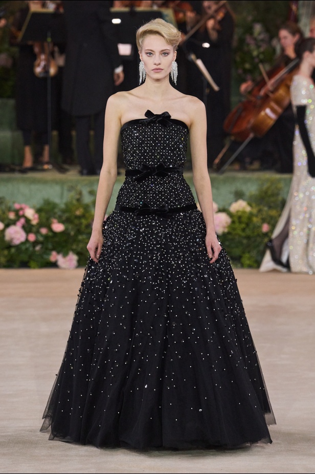 عرض Richard Quinn لموسم ربيع وصيف 2026