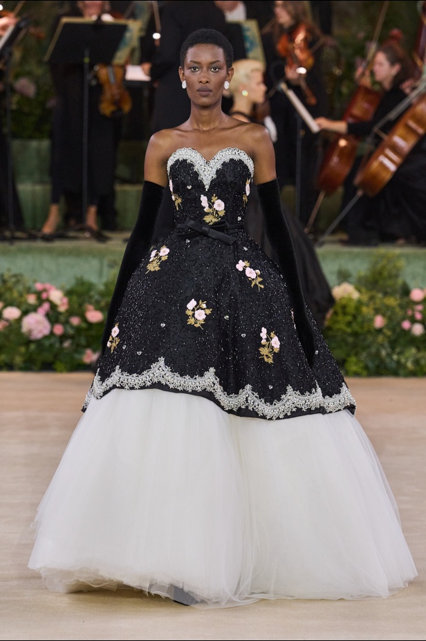 عرض Richard Quinn لموسم ربيع وصيف 2026