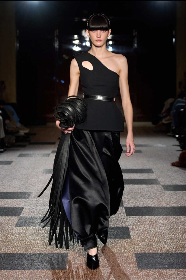 مجموعة Roksanda لموسم ربيع وصيف 2026 في لندن