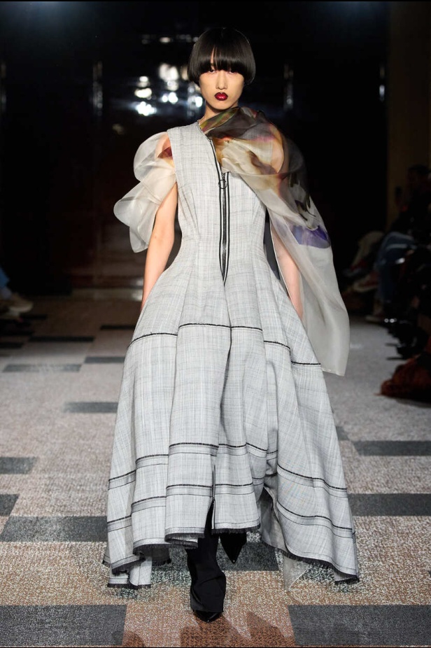 مجموعة Roksanda لموسم ربيع وصيف 2026 في لندن