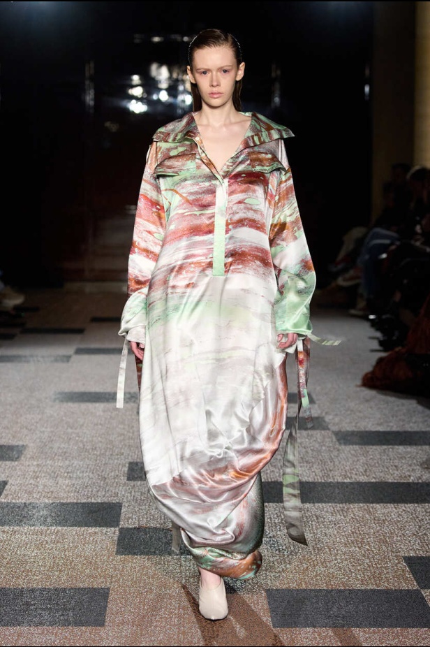 مجموعة Roksanda لموسم ربيع وصيف 2026 في لندن