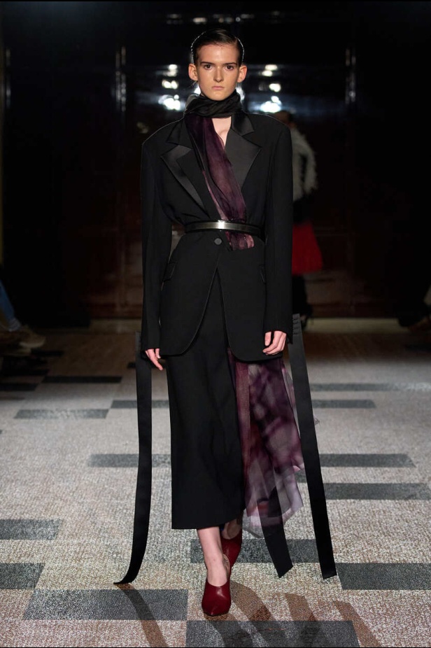 مجموعة Roksanda لموسم ربيع وصيف 2026 في لندن