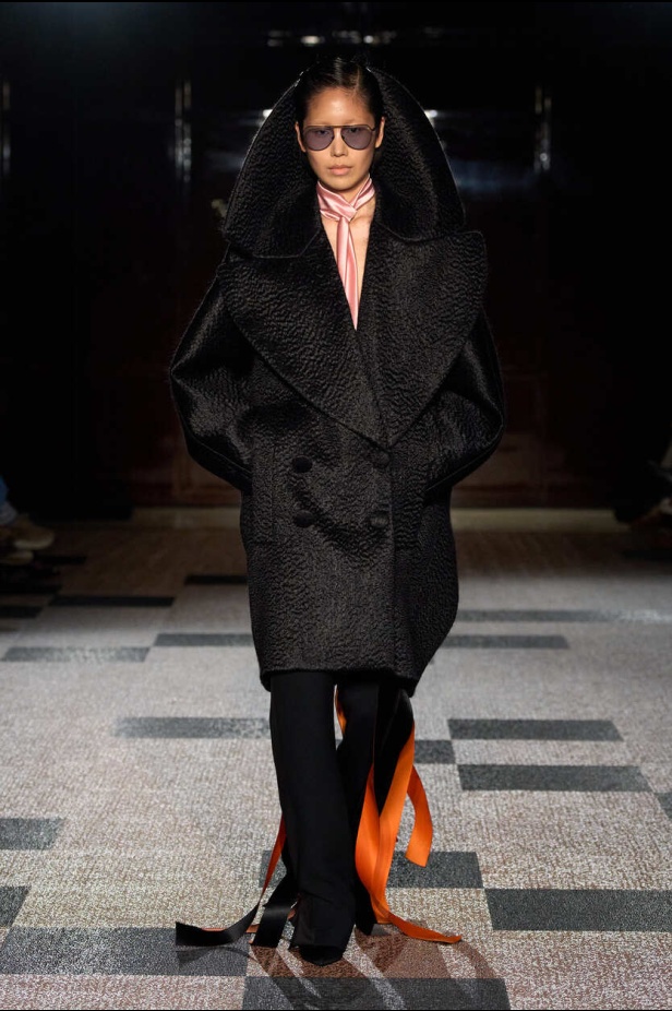 مجموعة Roksanda لموسم ربيع وصيف 2026 في لندن