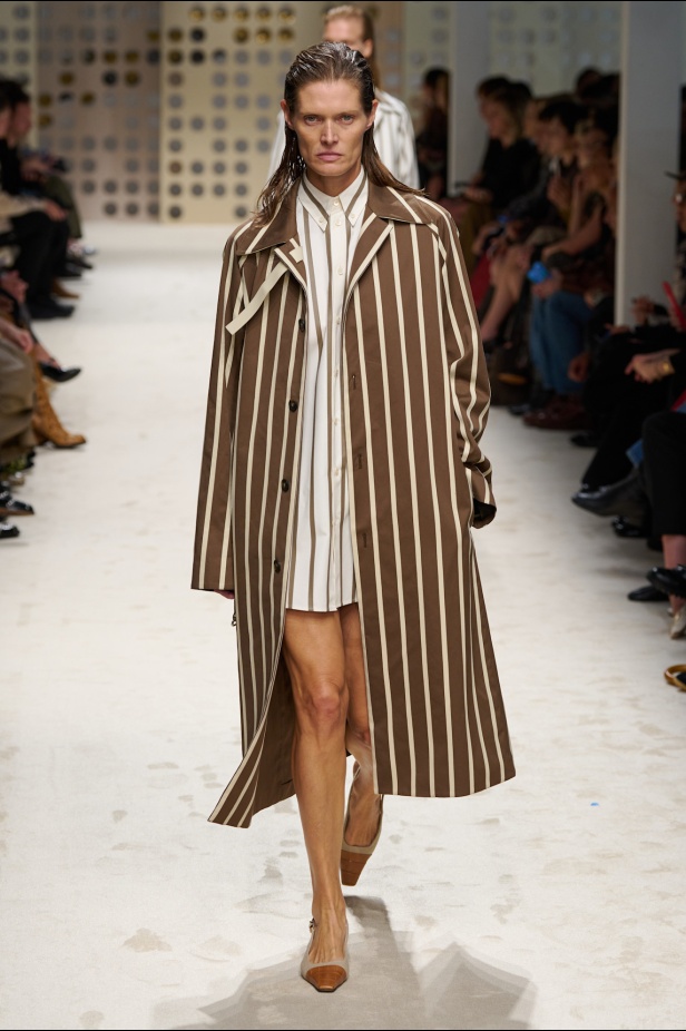 في Tod’s ربيع وصيف 2026 تتجلى الحِرفة الإيطالية والهوية المتفردة كرسالة