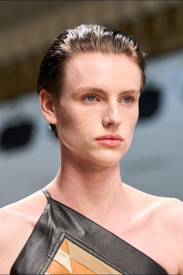 في Tod’s ربيع وصيف 2026 تتجلى الحِرفة الإيطالية والهوية المتفردة كرسالة