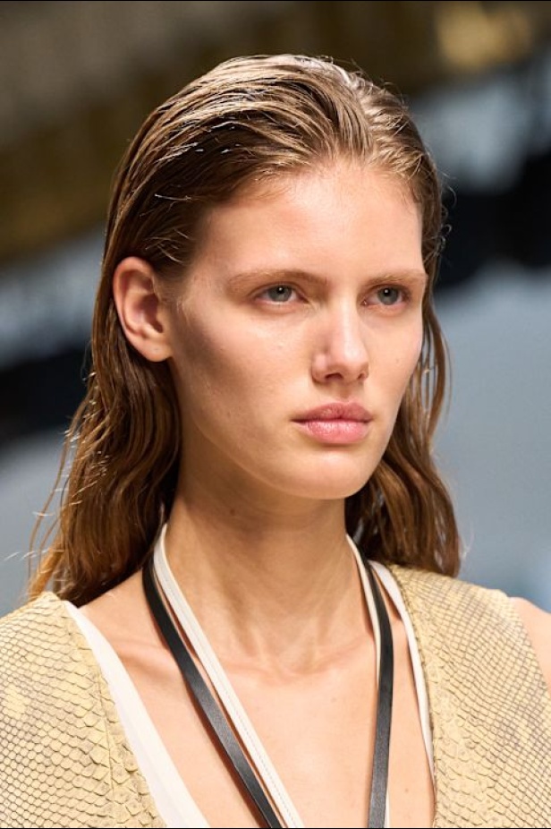 في Tod’s ربيع وصيف 2026 تتجلى الحِرفة الإيطالية والهوية المتفردة كرسالة