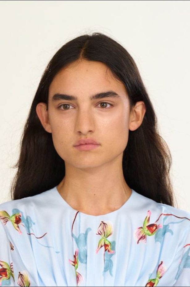 مجموعة "إميليا ويكستيد" لربيع وصيف 2026