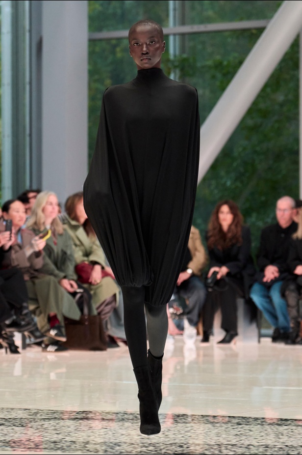 مجموعة Alaia لربيع وصيف 2026