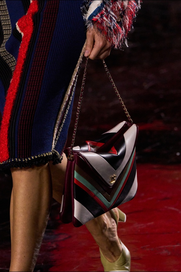 "ماثيو بلازي" يعيد كتابة شفرات "شانيل" بين الكواكب ويُطلق الدار إلى مدار جديد