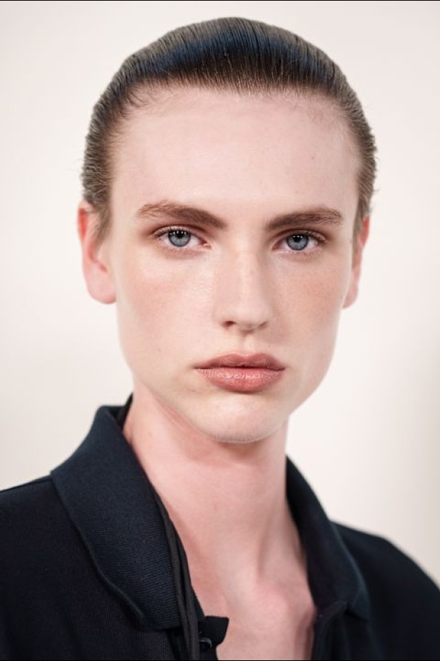 عرض أزياء Courrèges لربيع 2026