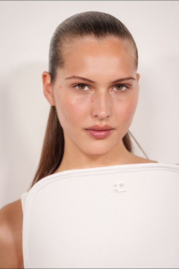 عرض أزياء Courrèges لربيع 2026