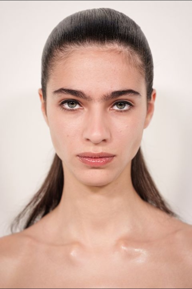 عرض أزياء Courrèges لربيع 2026