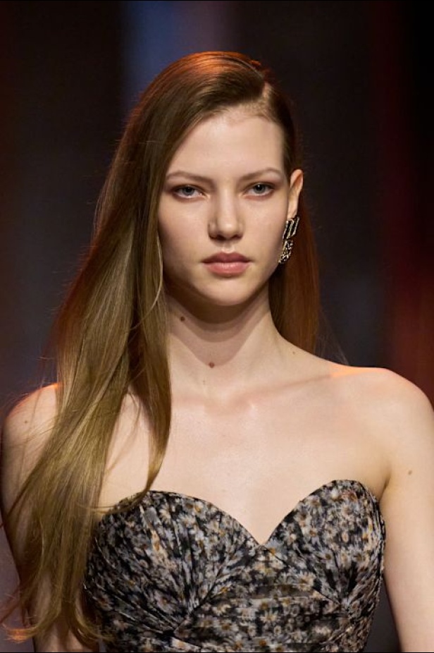 مجموعة إيلي صعب لربيع 2026