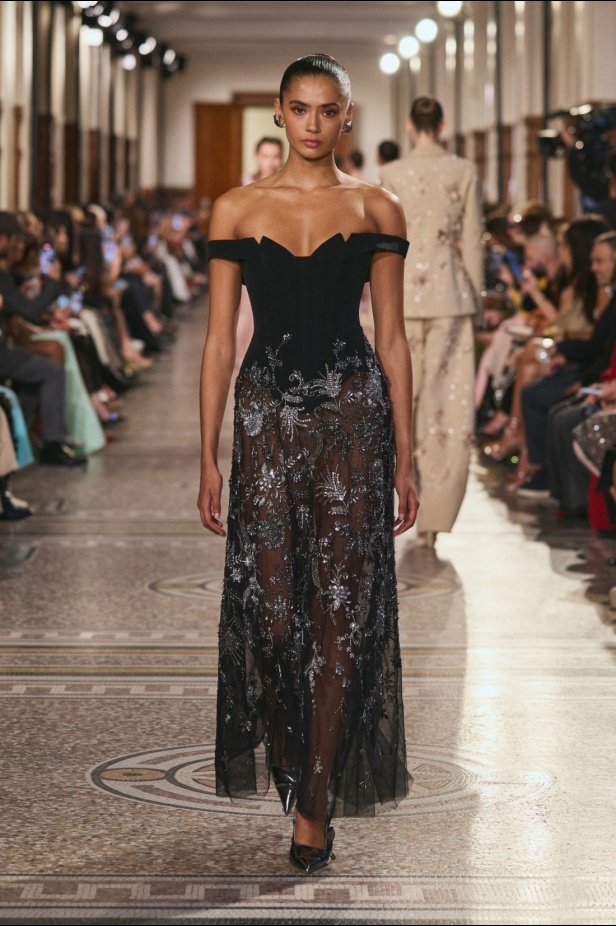 مجموعة جورج حبيقة لربيع وصيف 2026: أناقة تنبض في تصاميم تتحدى الزمن