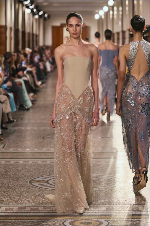 مجموعة جورج حبيقة لربيع وصيف 2026: أناقة تنبض في تصاميم تتحدى الزمن