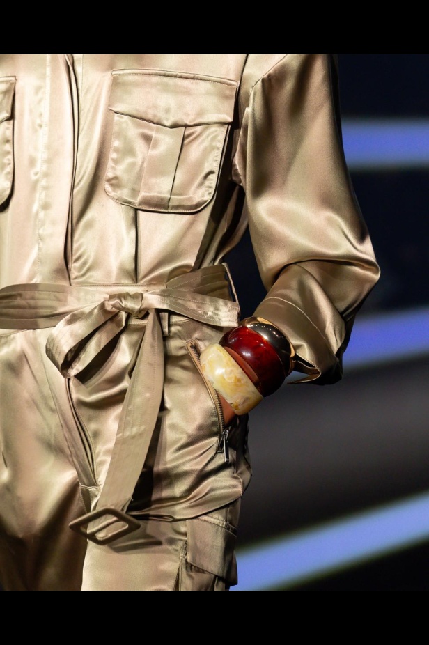 علامة 1886 تقدّم مجموعتها "Capital Affair" في أسبوع الأزياء في الرياض 2025: القوة في الأزياء من منظورٍ جيل المستقبل