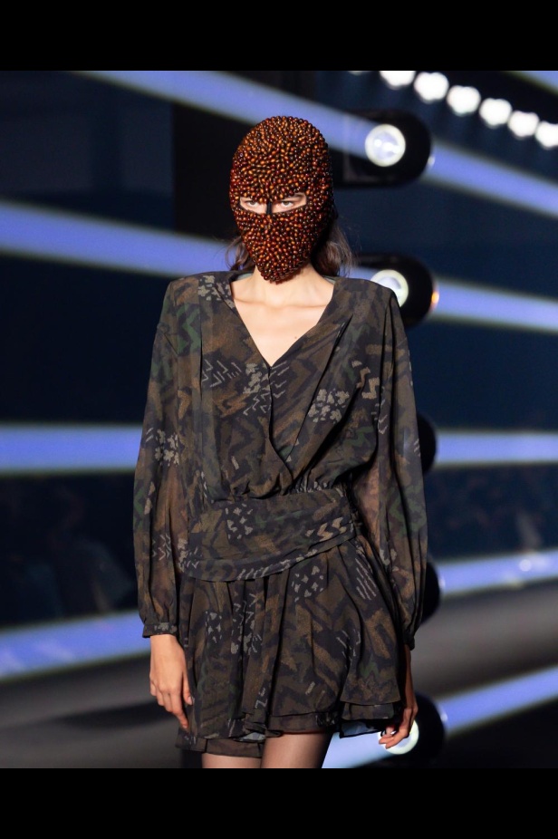 علامة 1886 تقدّم مجموعتها "Capital Affair" في أسبوع الأزياء في الرياض 2025: القوة في الأزياء من منظورٍ جيل المستقبل