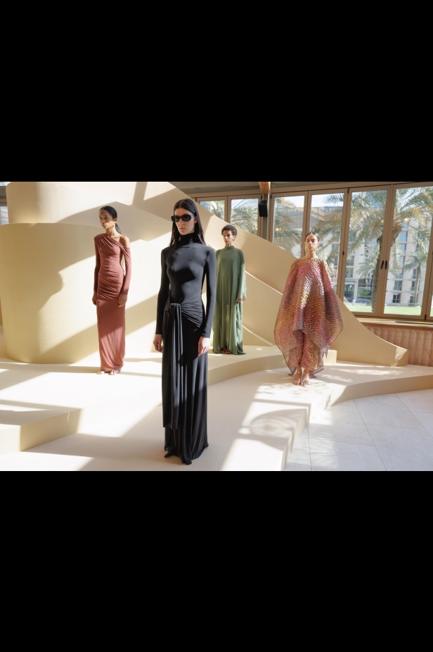 "SAHRA 02: RIYO SOLEIL" من علامة ARWÁ