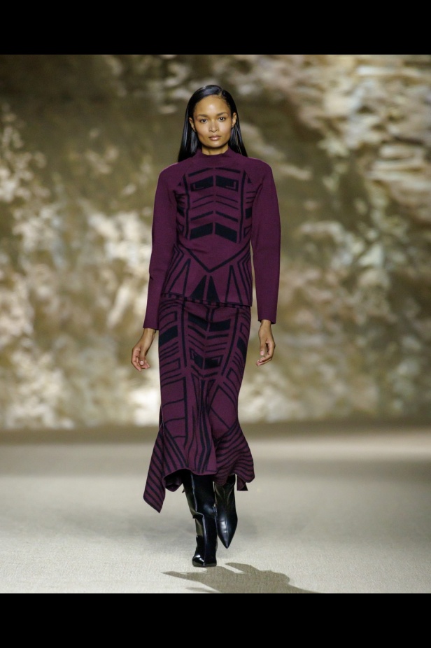 مجموعة Leem لخريف وشتاء 2025 تحتفي بالأناقة الكلاسيكية والأنوثة العصرية