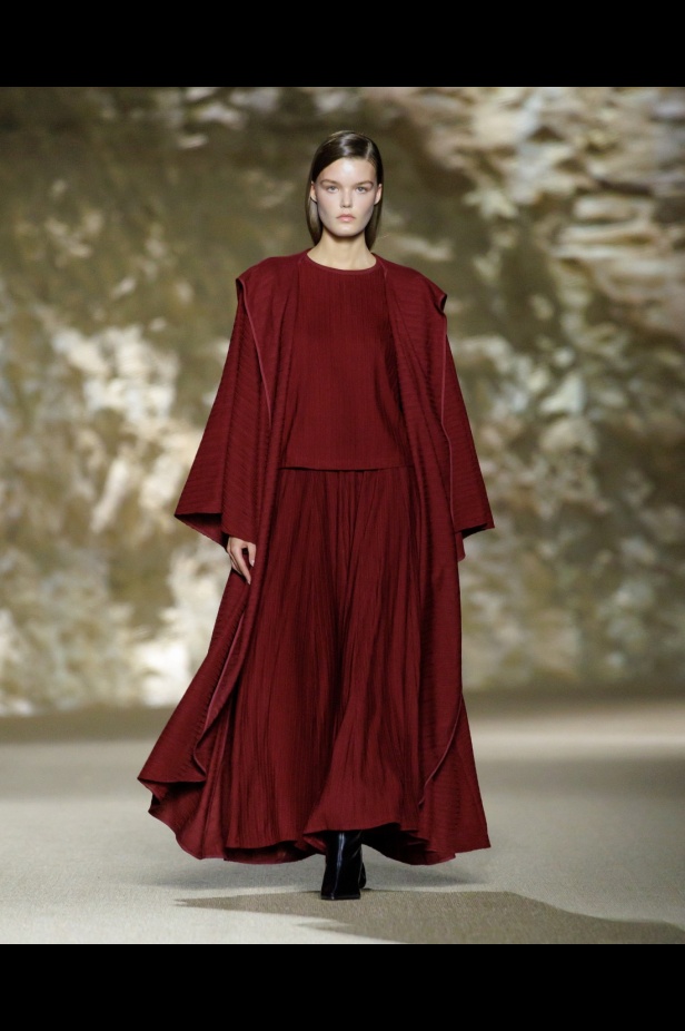 مجموعة Leem لخريف وشتاء 2025 تحتفي بالأناقة الكلاسيكية والأنوثة العصرية