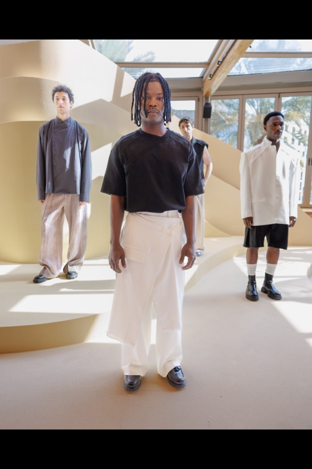 هندسة الهوية بين الانضباط السعودي والدقّة اليابانية في مجموعة Noble & Fresh