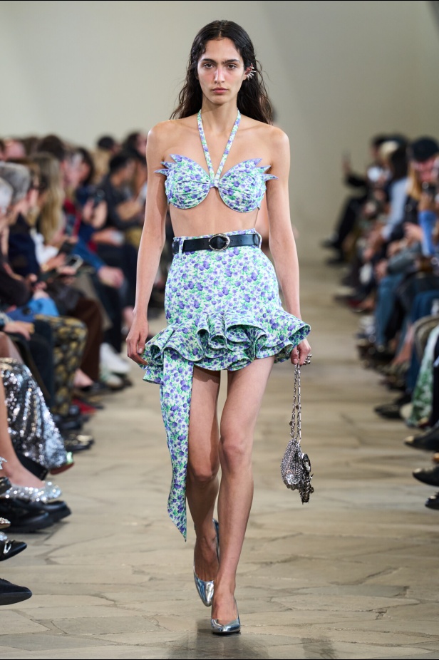 مجموعة Rabanne لربيع وصيف 2026 في باريس