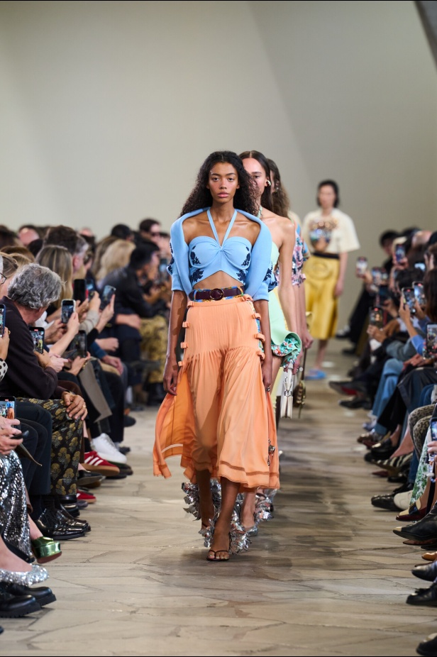 مجموعة Rabanne لربيع وصيف 2026 في باريس