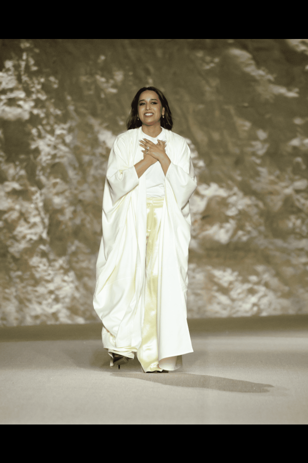 العلامة السعودية Abadia تكتب قصيدة البحر في مجموعة خريف وشتاء 2025 من أسبوع الأزياء في الرياض (فيديو)