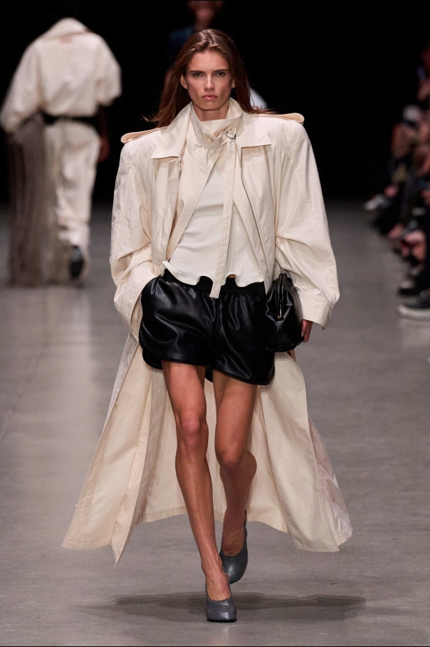 عرض أزياء Stella Mccartney صيف 2026