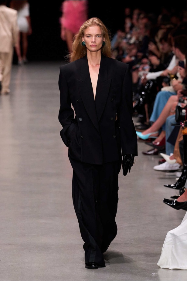 عرض أزياء Stella Mccartney صيف 2026