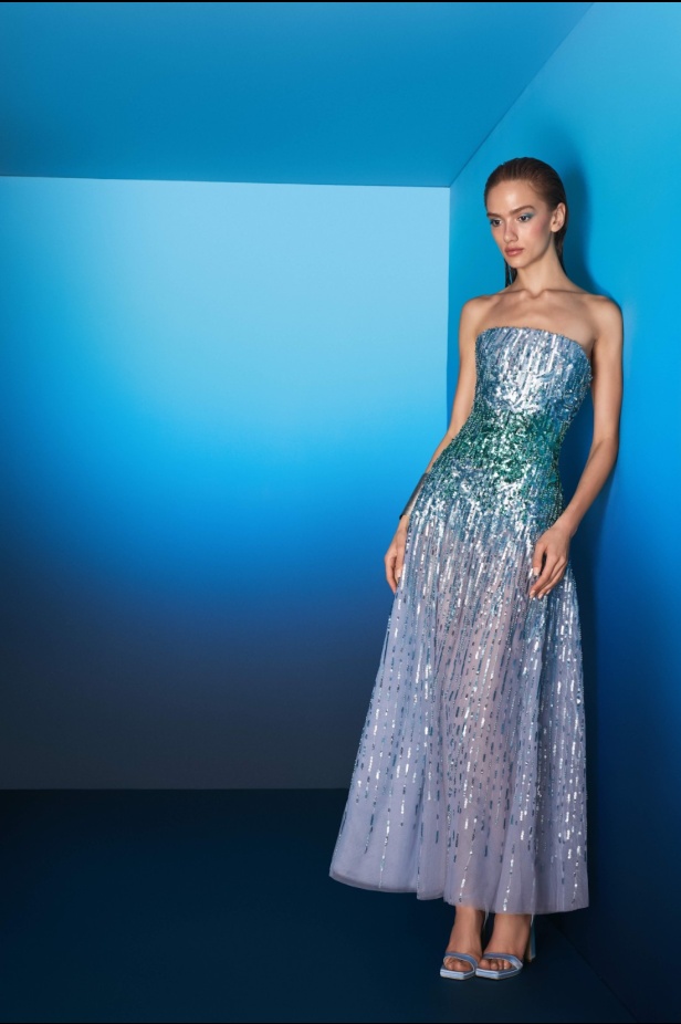 مجموعة طوني ورد لربيع وصيف 2026... تصاميم خالدة تُعيد إحياء أسطورة