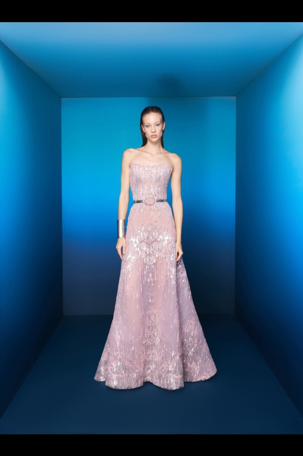 مجموعة طوني ورد لربيع وصيف 2026... تصاميم خالدة تُعيد إحياء أسطورة