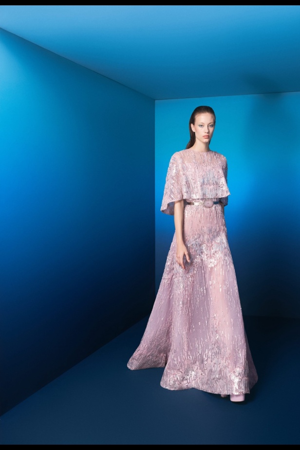 مجموعة طوني ورد لربيع وصيف 2026... تصاميم خالدة تُعيد إحياء أسطورة