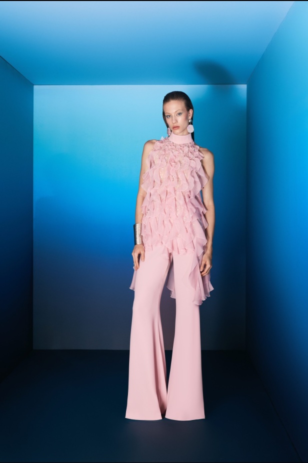 مجموعة طوني ورد لربيع وصيف 2026... تصاميم خالدة تُعيد إحياء أسطورة