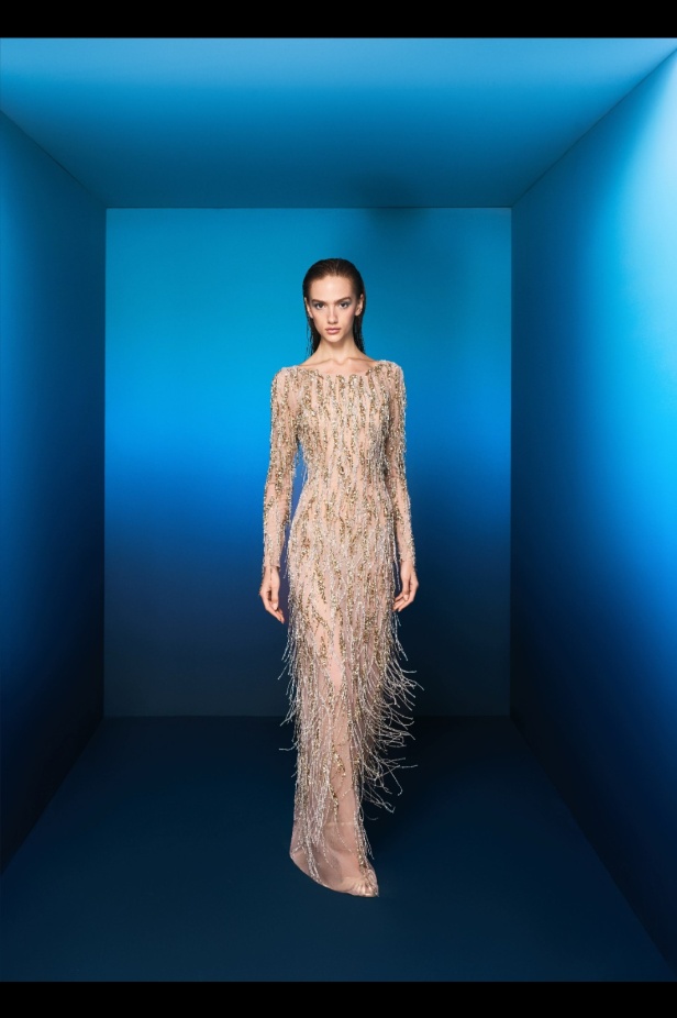 مجموعة طوني ورد لربيع وصيف 2026... تصاميم خالدة تُعيد إحياء أسطورة