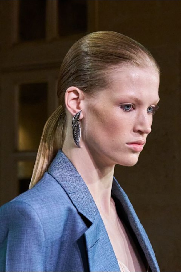 مجموعة فيكتوريا بيكهام لموسم ربيع وصيف 2026