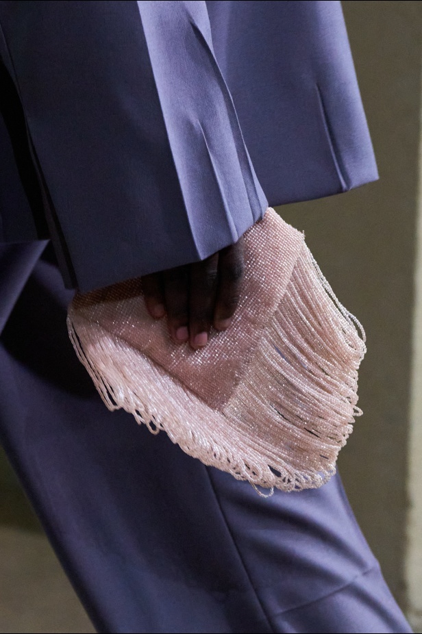 مجموعة فيكتوريا بيكهام لموسم ربيع وصيف 2026