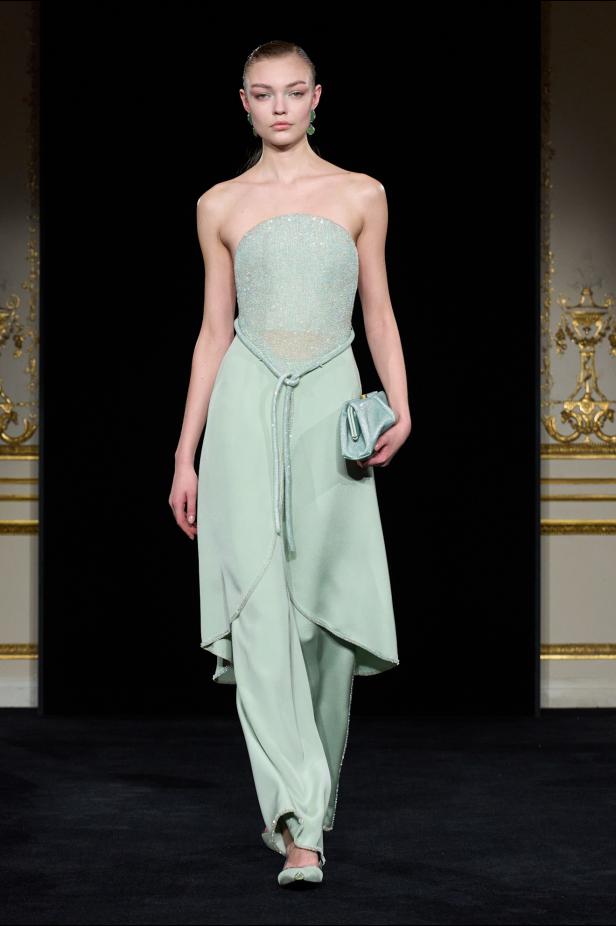 بعد رحيل جيورجيو: ارماني بريفيه تكتب فصلا جديدا بهدوء وابداع