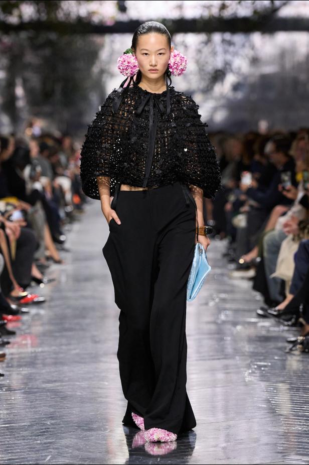 مجموعة ديور للأزياء الراقية لربيع وصيف 2026