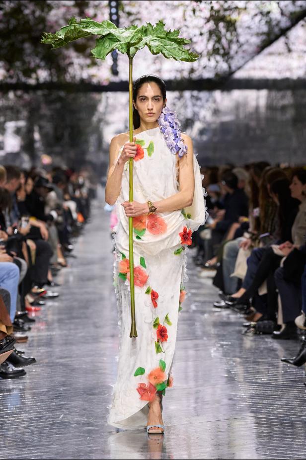 مجموعة ديور للأزياء الراقية لربيع وصيف 2026