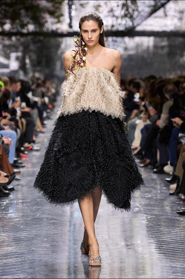 مجموعة ديور للأزياء الراقية لربيع وصيف 2026