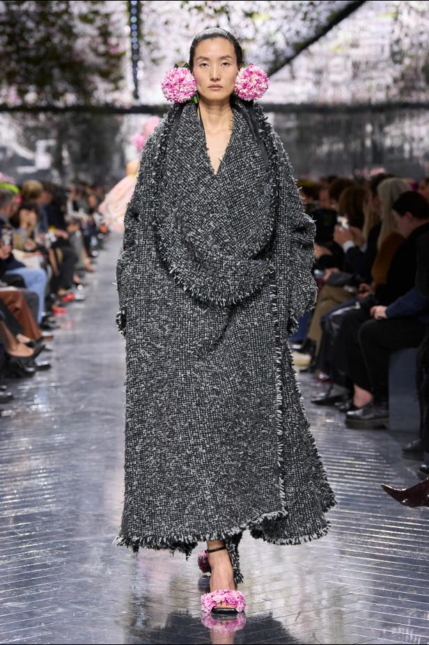 مجموعة ديور للأزياء الراقية لربيع وصيف 2026