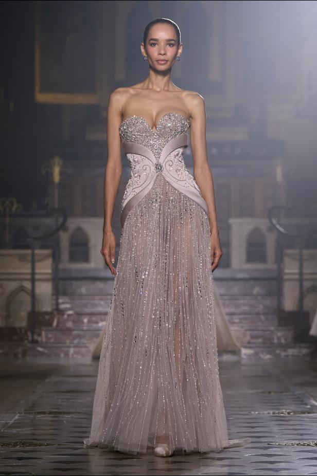 مجموعة George Hobeika للأزياء الراقية لربيع وصيف 2026