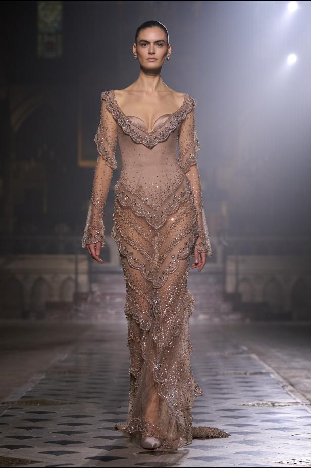 مجموعة George Hobeika للأزياء الراقية لربيع وصيف 2026